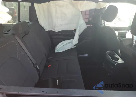 2019 Ram 1500 Big Horn/Lone Star 4X4 5'7 Box z USA, uszkodzony, nr VIN 1C6SRFFT7KN577401